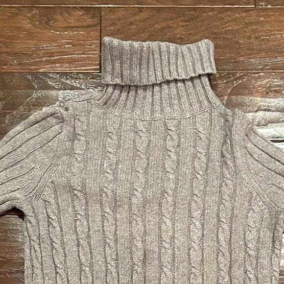 J Crew Cambridge Chunky Cable Knit  Turtleneck Sweater 47934 Grey XS Preppy - Picture 4 of 10